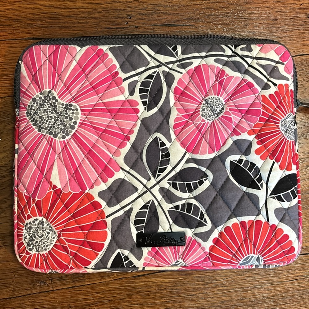 Vera Bradley tech iPad case Blush and Brush pattern